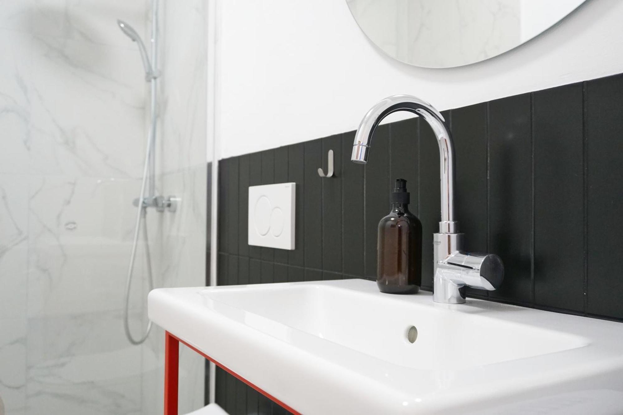 Vibrant Design Apartments - Full Kitchen - Wi-Fi - 18 Mins To City Centre Vienna Exterior photo